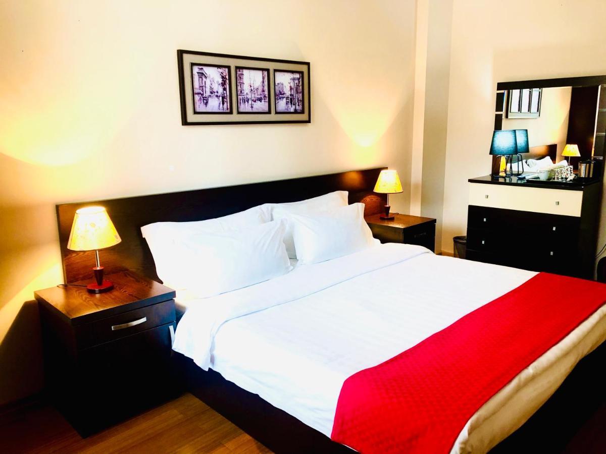Hotel Aisi Batumi Ngoại thất bức ảnh