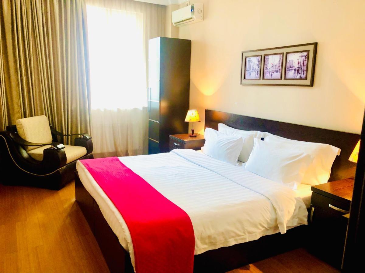 Hotel Aisi Batumi Ngoại thất bức ảnh
