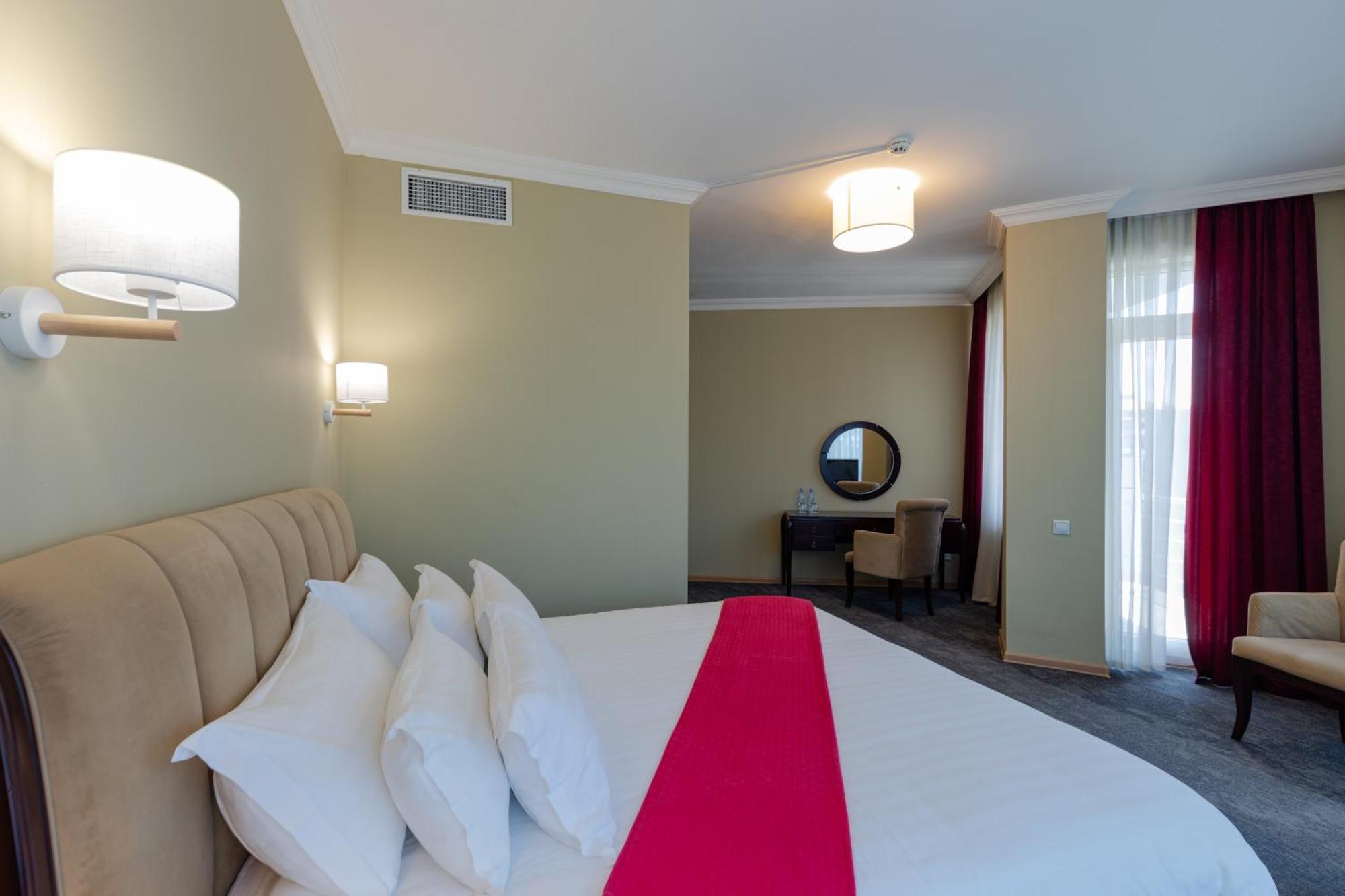 Hotel Aisi Batumi Ngoại thất bức ảnh