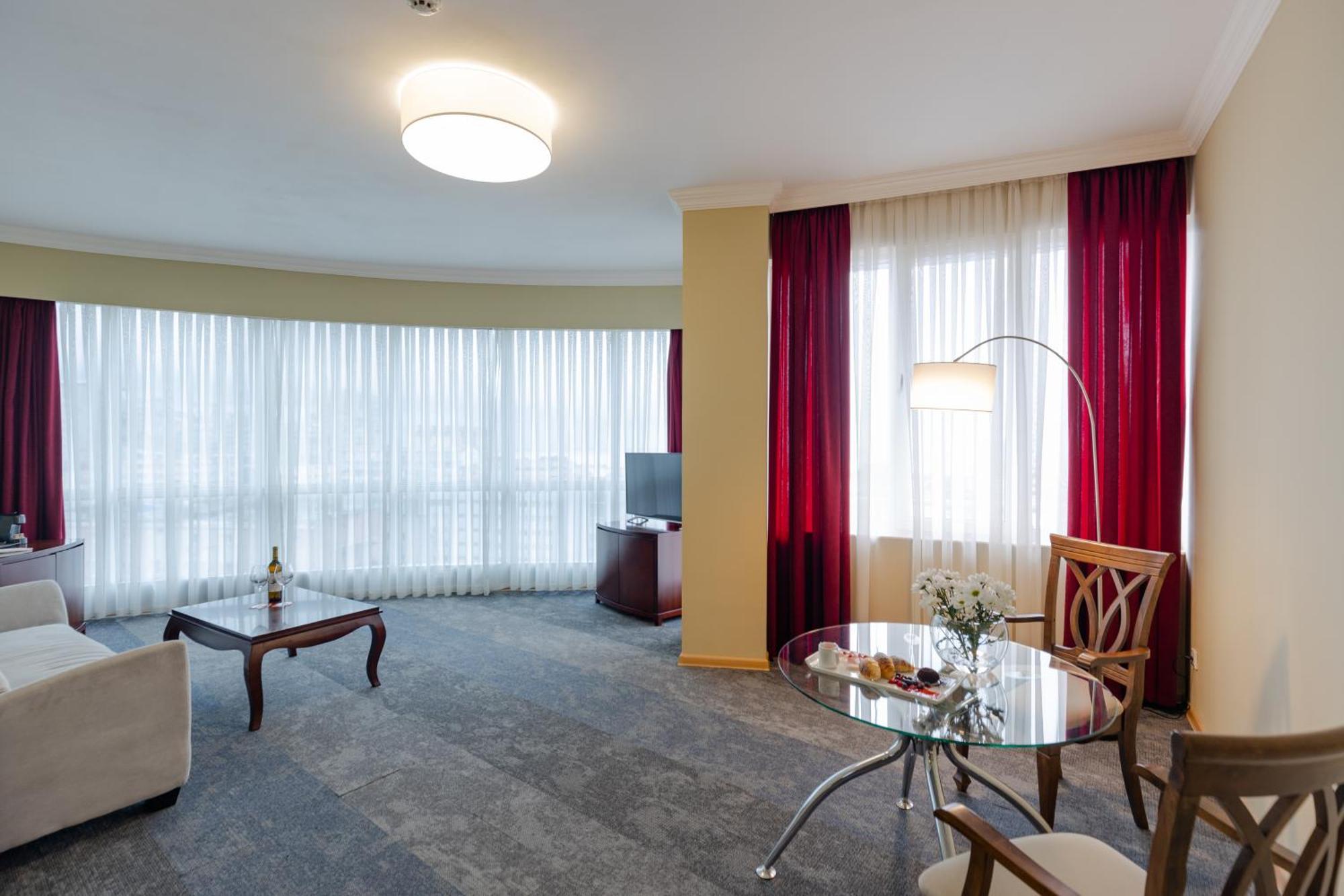 Hotel Aisi Batumi Ngoại thất bức ảnh