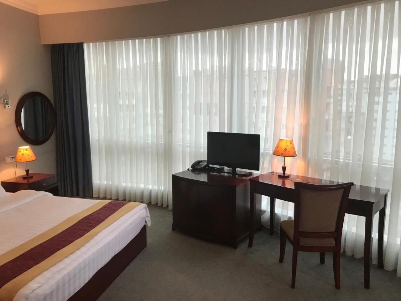 Hotel Aisi Batumi Ngoại thất bức ảnh