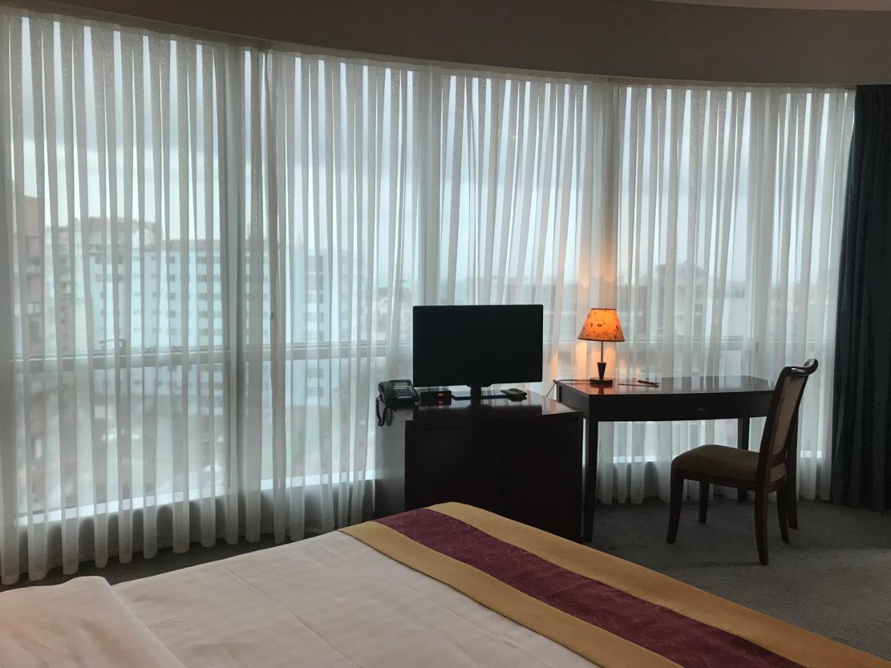Hotel Aisi Batumi Ngoại thất bức ảnh