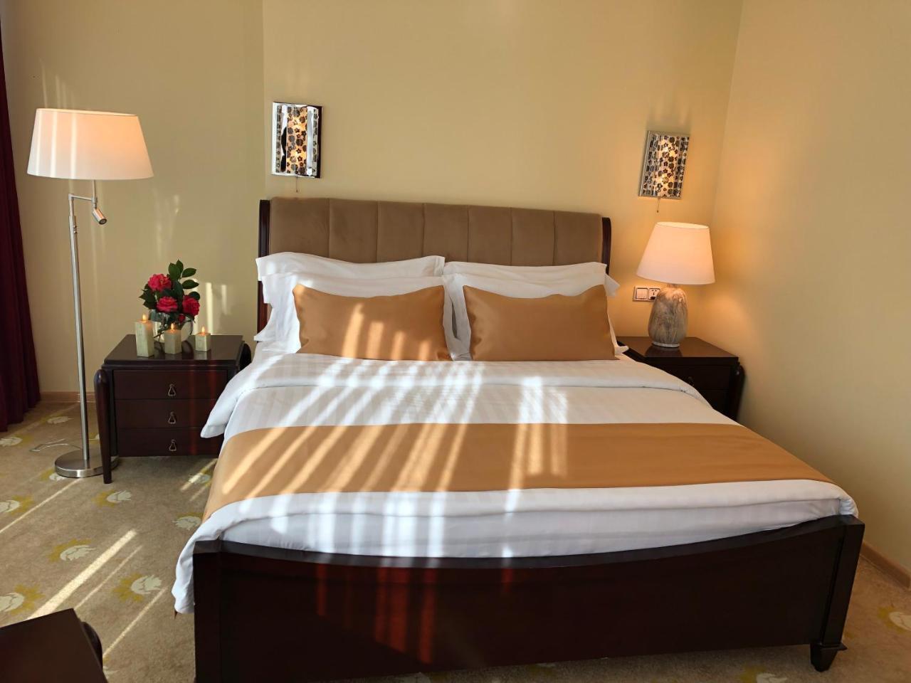Hotel Aisi Batumi Ngoại thất bức ảnh