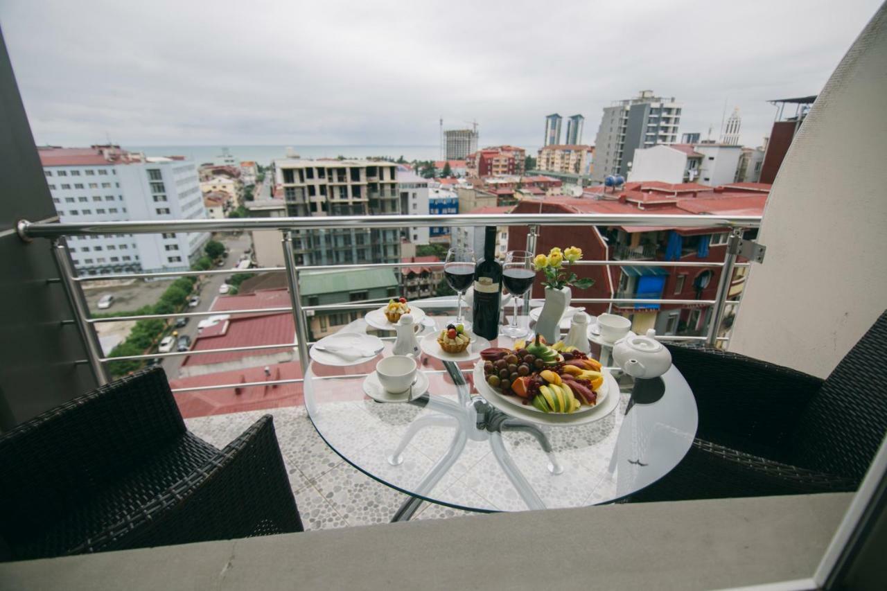Hotel Aisi Batumi Ngoại thất bức ảnh